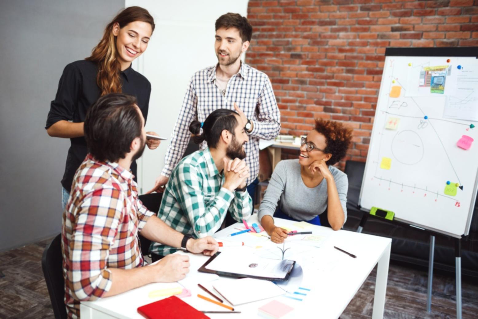 Interface de suivi budgétaire avec graphiques de performance